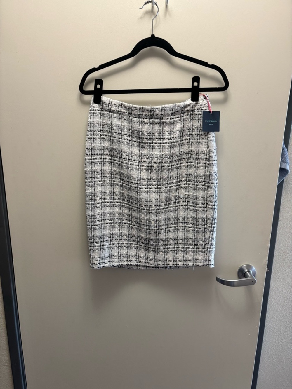 NWT Cynthia Rowley Black and White Tweed Pencil Skirt